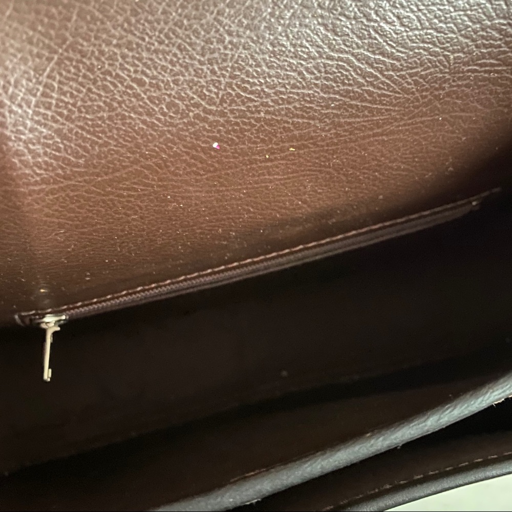 Anna Cainzo Tooled Leather Crossbody - Picture 7 of 7